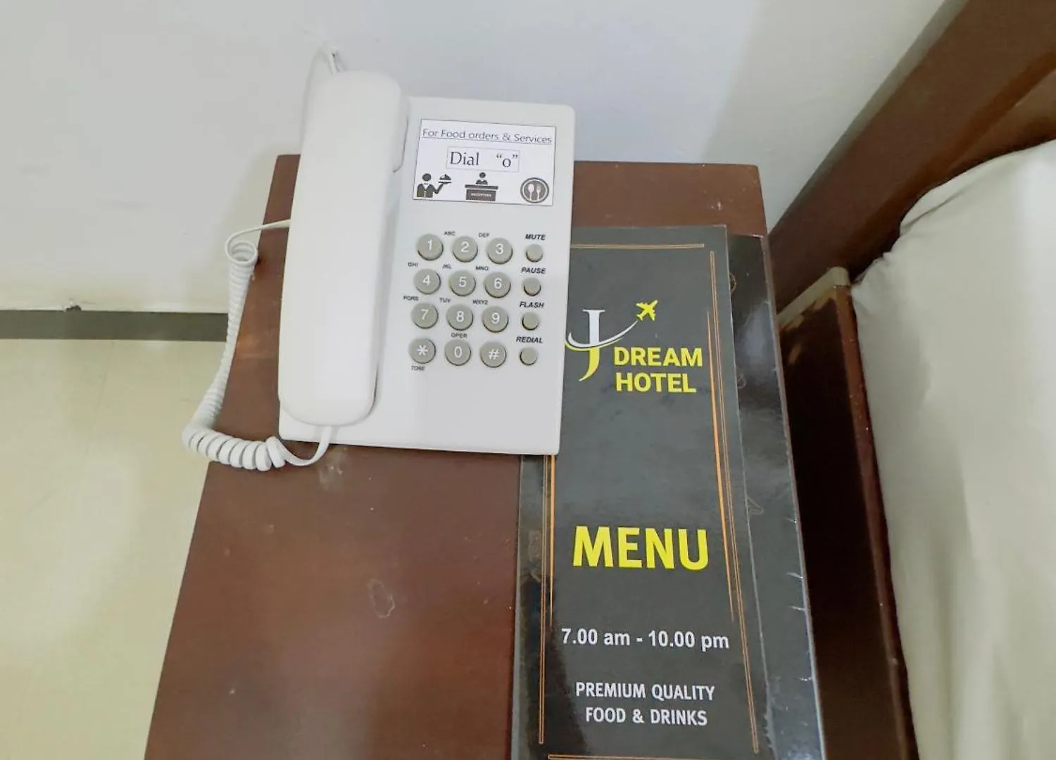Airport J Dream Resort Dewamottawa Bed & Breakfast