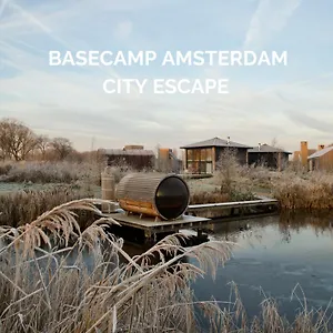 Basecamp 4*, Амстердам Нидерланды