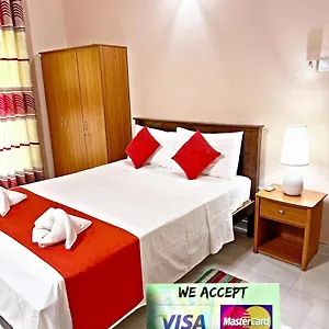  Bed & Breakfast Lahiru Airport